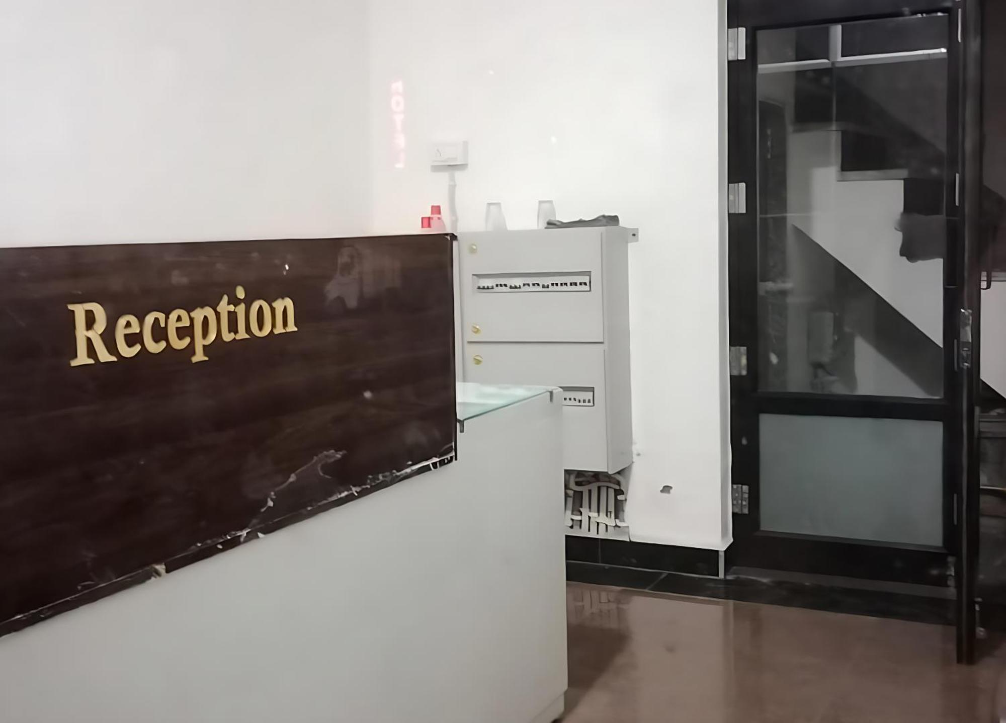 Hotel Aaradhya Udaipur Ngoại thất bức ảnh
