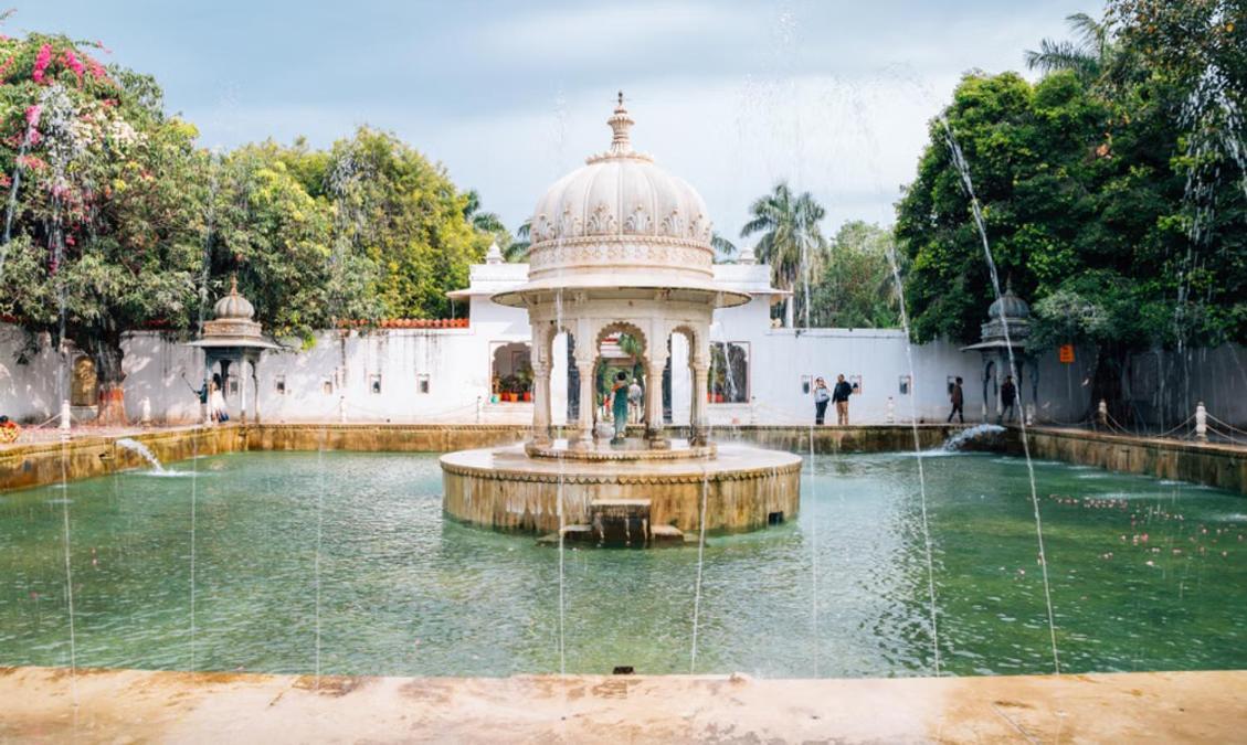 Hotel Aaradhya Udaipur Ngoại thất bức ảnh