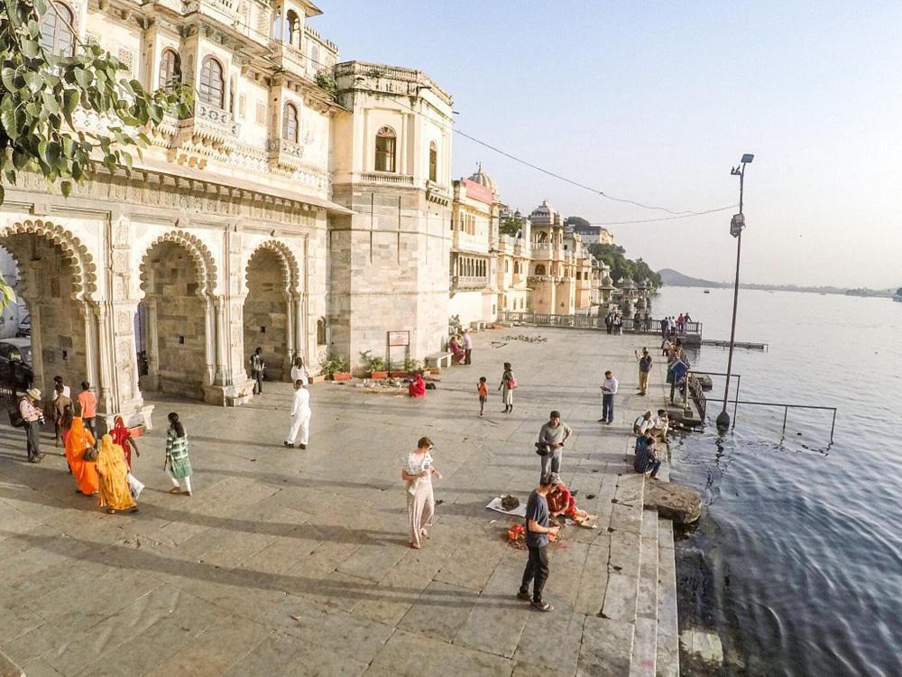 Hotel Aaradhya Udaipur Ngoại thất bức ảnh