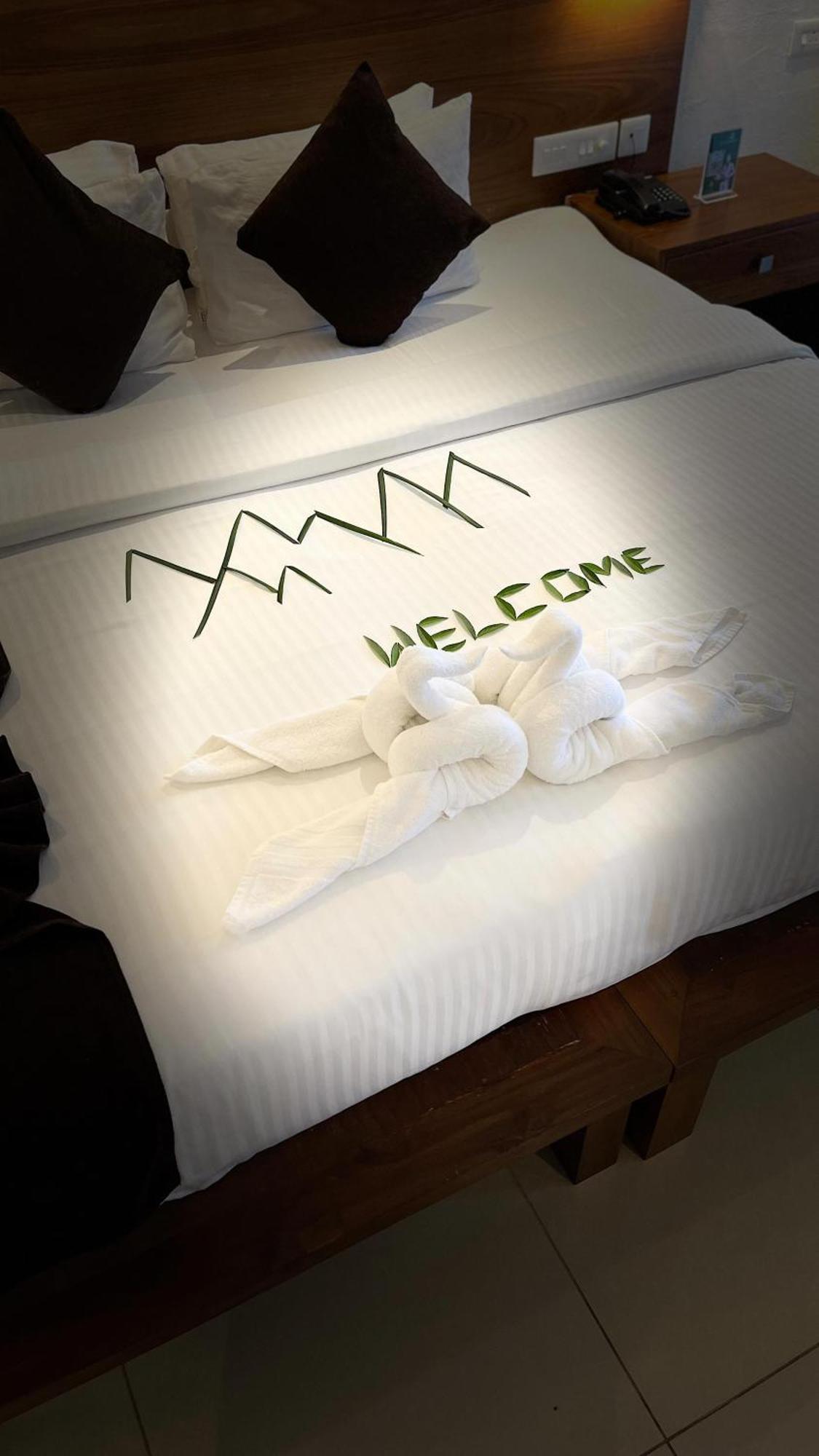 Hotel Aaradhya Udaipur Ngoại thất bức ảnh